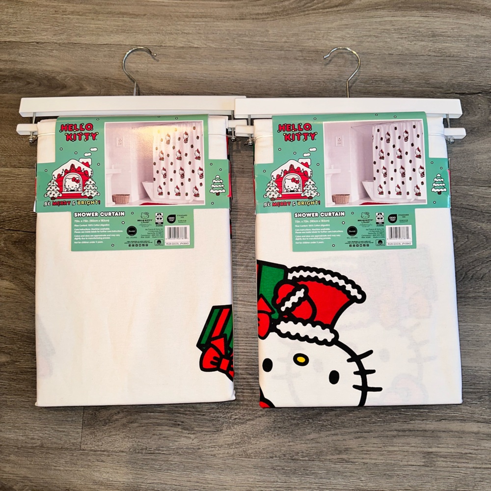 HELLO KITTY CHRISTMAS SHOWER CURTÍANS